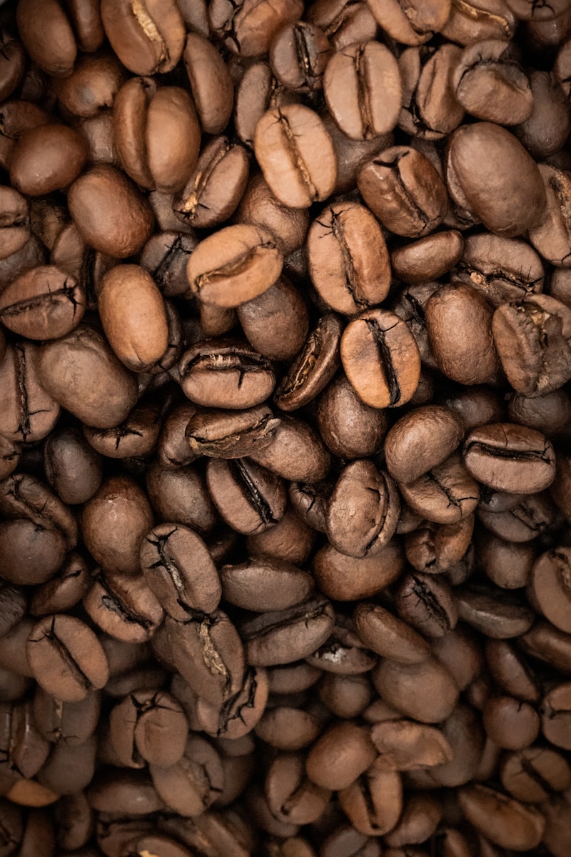 Natural caffeine and L-theanine energy stack